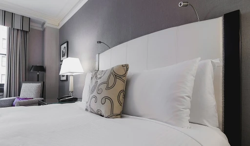 Unlocking exclusive stays: How do elite hotel loyalty programs boost your Manhattan experience?